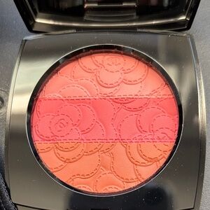 CHANEL Camélia Futura Blush Trio - Limited Edition
